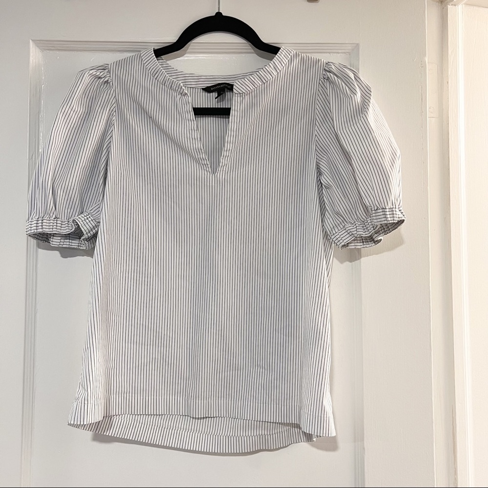 BANANA REPUBLIC Striped White Blue Ballon Short Sleeve Top Blouse Size XS